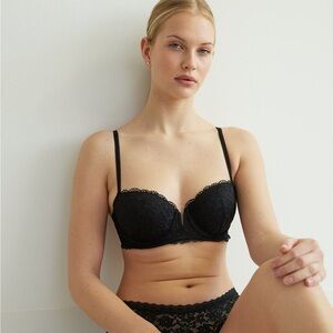 Sofia Lace Balconette Bra, R Line New with Tag Size 40DDD